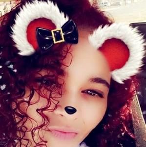 Meet your Posher, Andrea